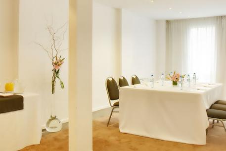 SALÓN HUMPHREY BOGART